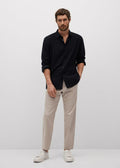 Men Regular Fit Solid Spread Collar Casual Black Shirt